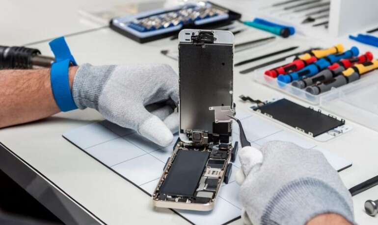 Phone Not Making Sound? Fixes From A Phone Repair Shop